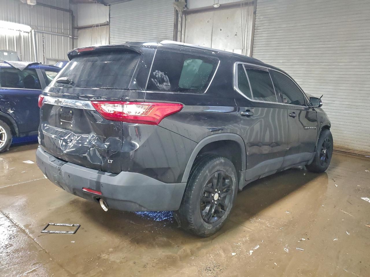 2019 CHEVROLET TRAVERSE LT photo 3