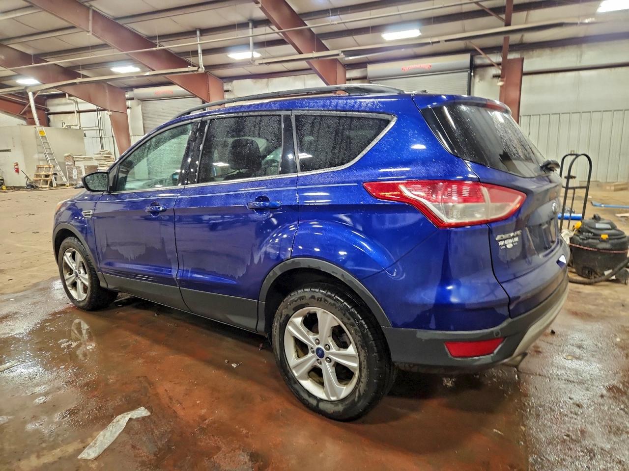 2016 FORD ESCAPE SE photo 2