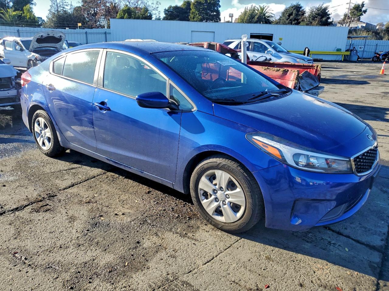 2018 KIA FORTE LX photo 4