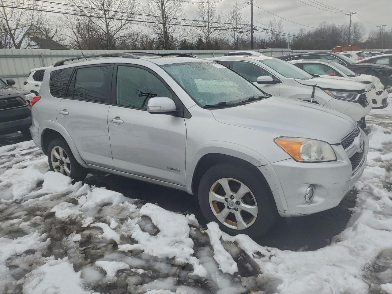 2009 TOYOTA RAV4 LIMITED photo 4