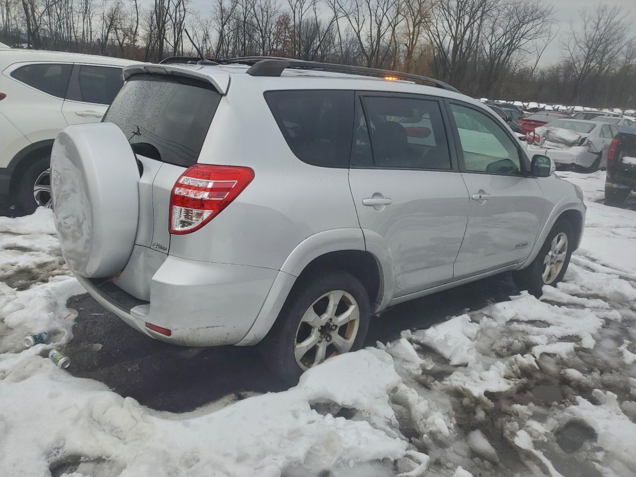 2009 TOYOTA RAV4 LIMITED photo 3
