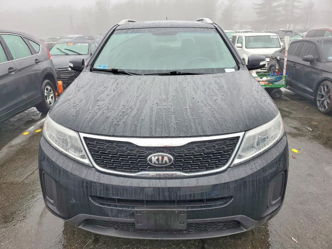 2015 KIA SORENTO LX photo 9