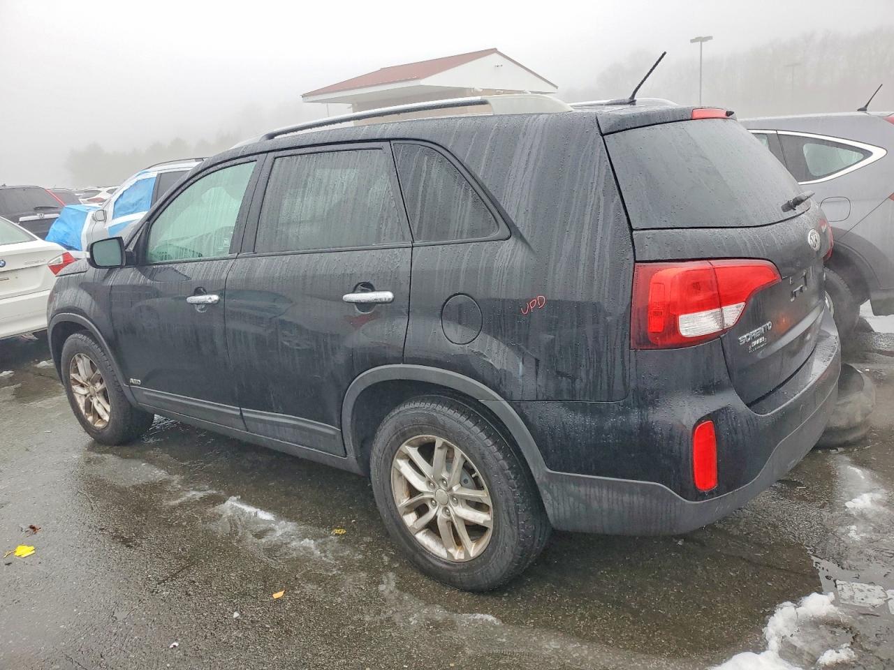 2015 KIA SORENTO LX photo 3