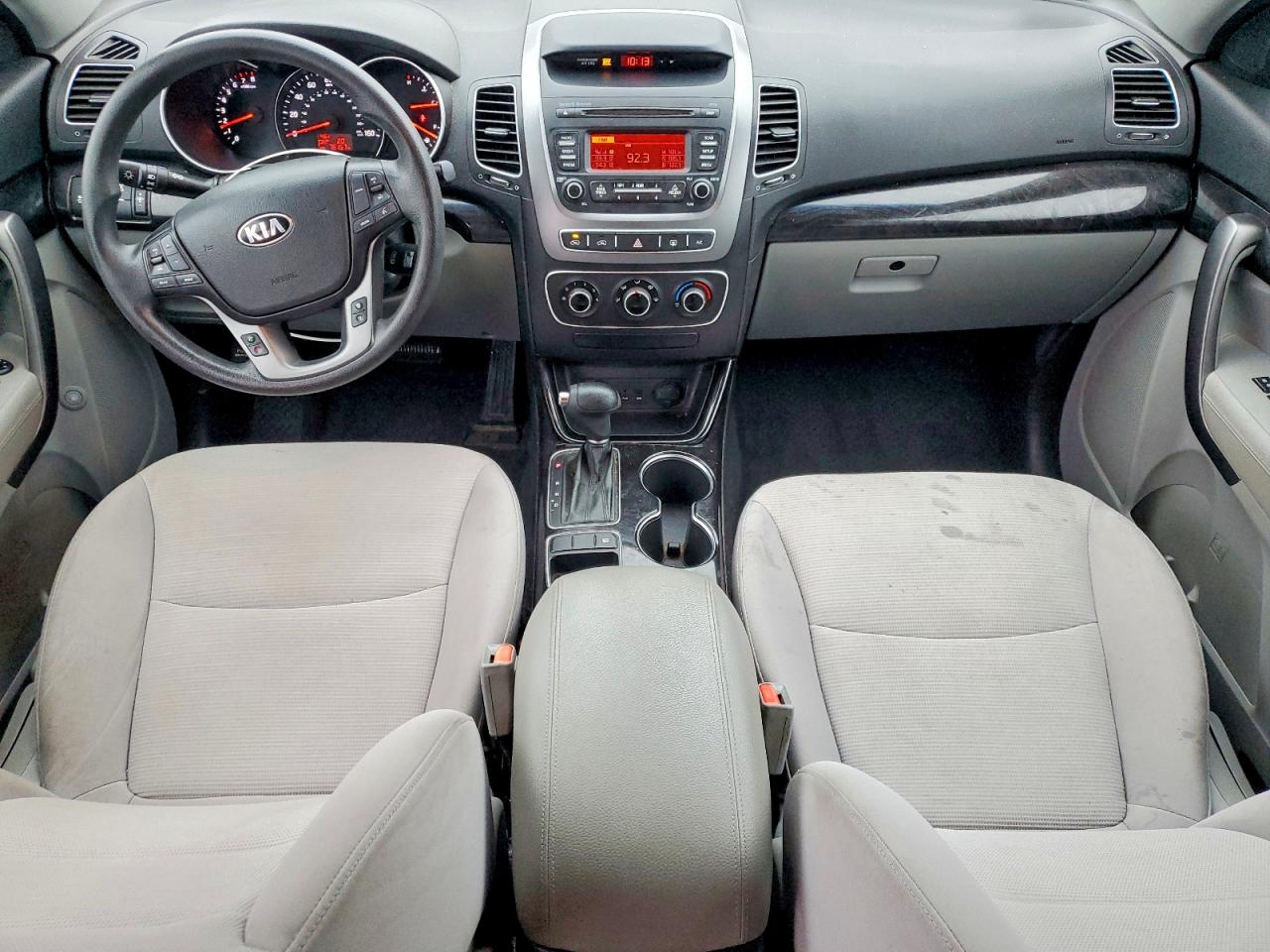 2015 KIA SORENTO LX photo 15