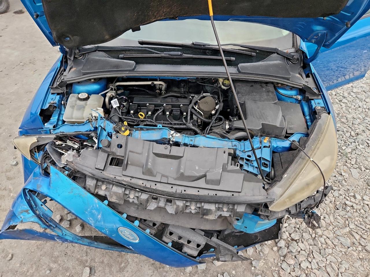 2015 FORD FOCUS SE photo 11