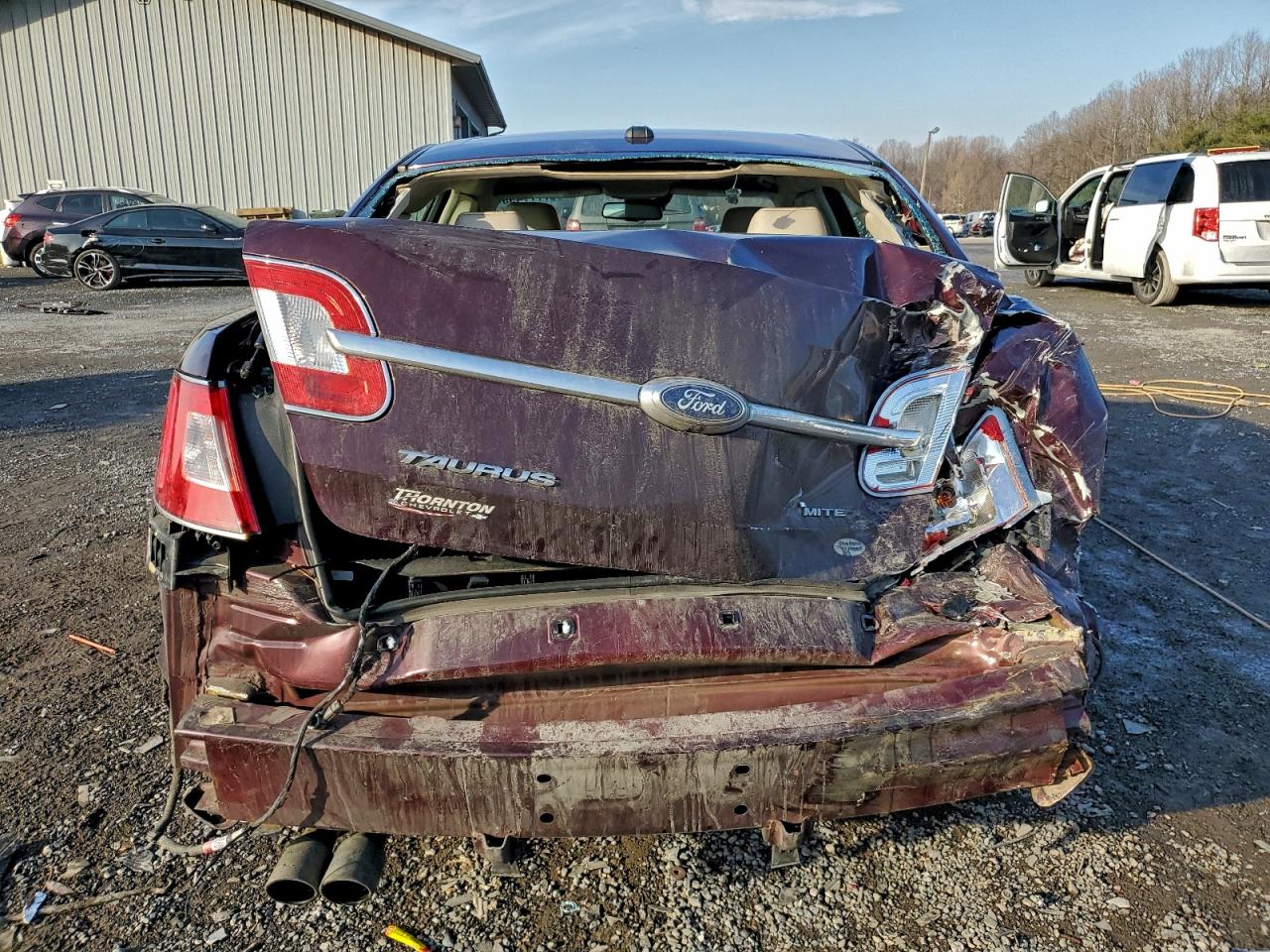 2011 FORD TAURUS LIMITED photo 6
