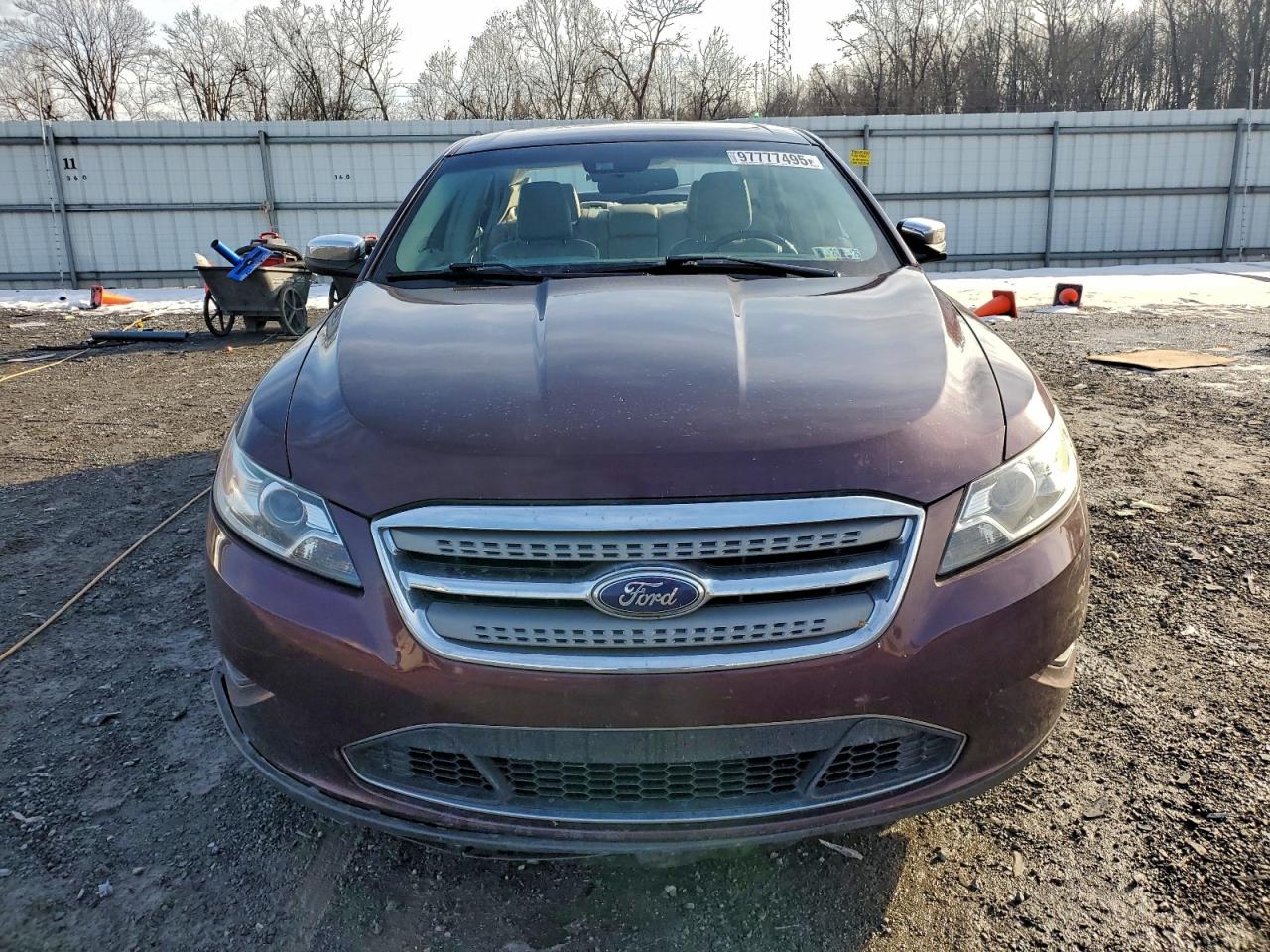2011 FORD TAURUS LIMITED photo 5