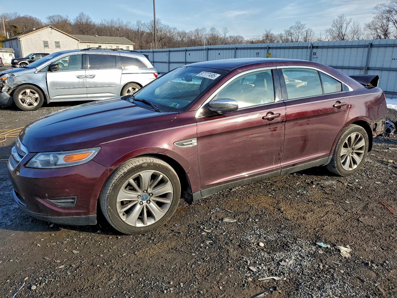 2011 FORD TAURUS