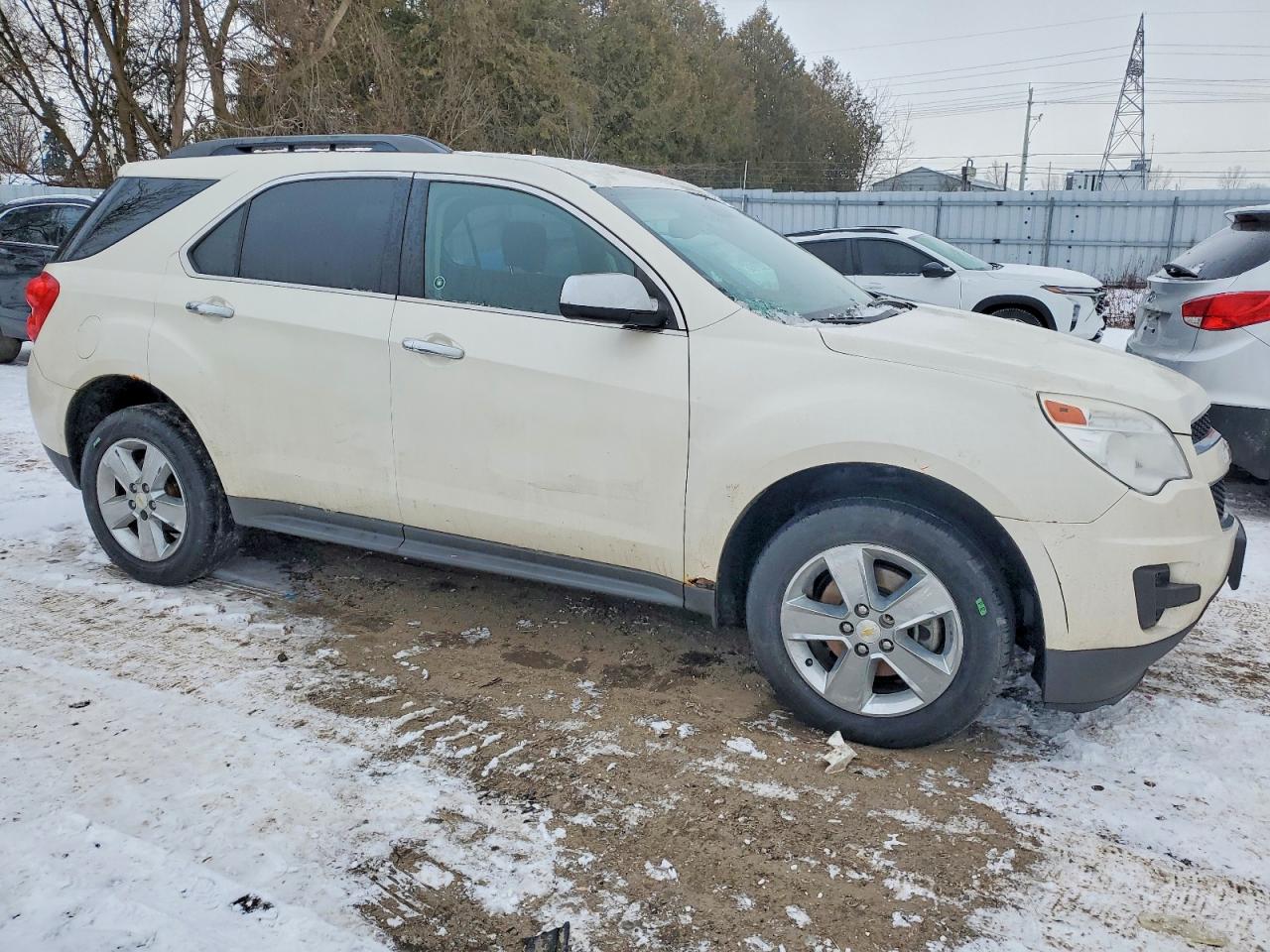 2015 CHEVROLET EQUINOX LT photo 4