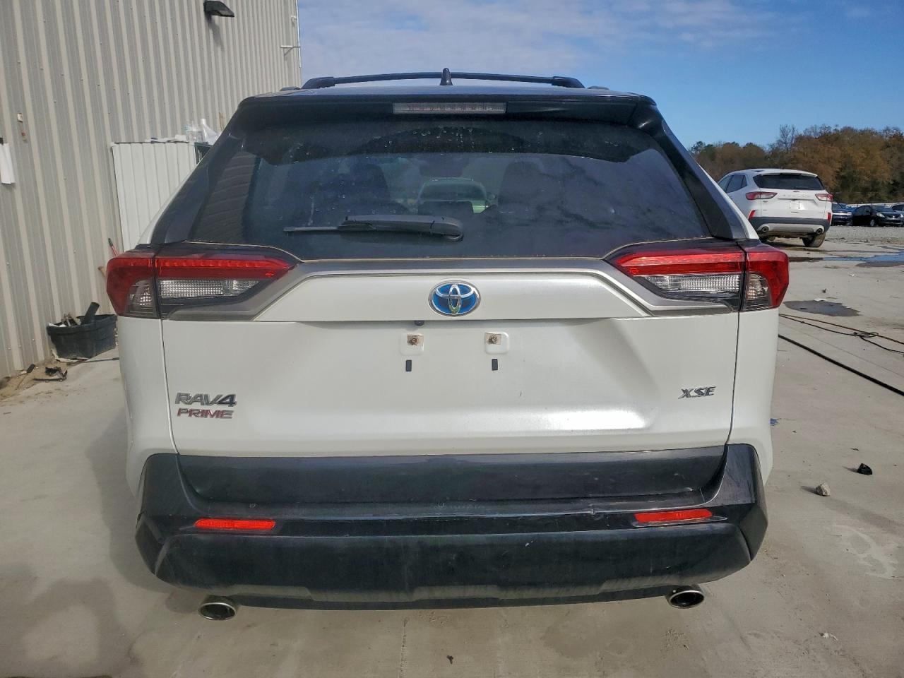 2023 TOYOTA RAV4 PRIME XSE photo 6