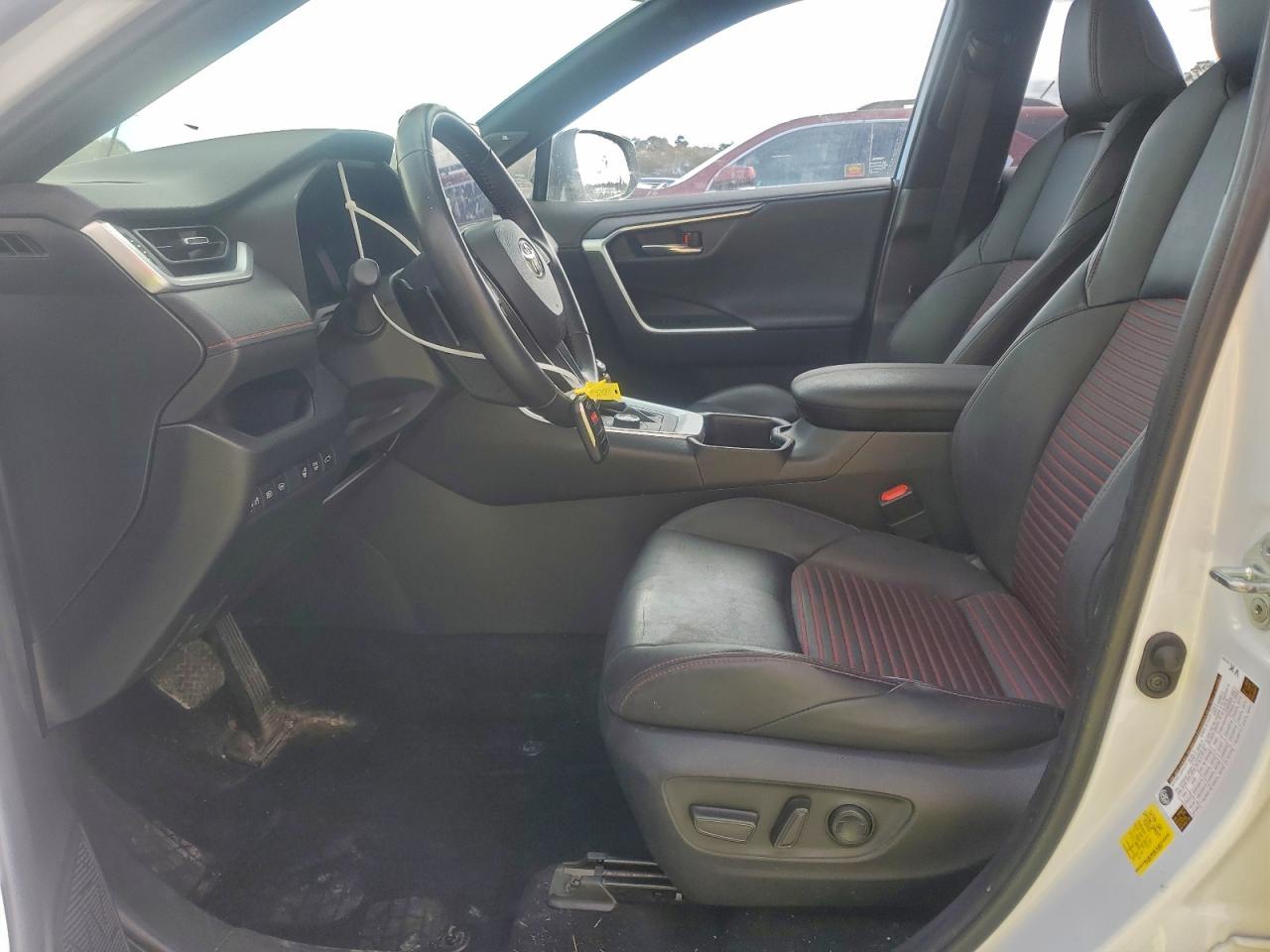 2023 TOYOTA RAV4 PRIME XSE photo 7