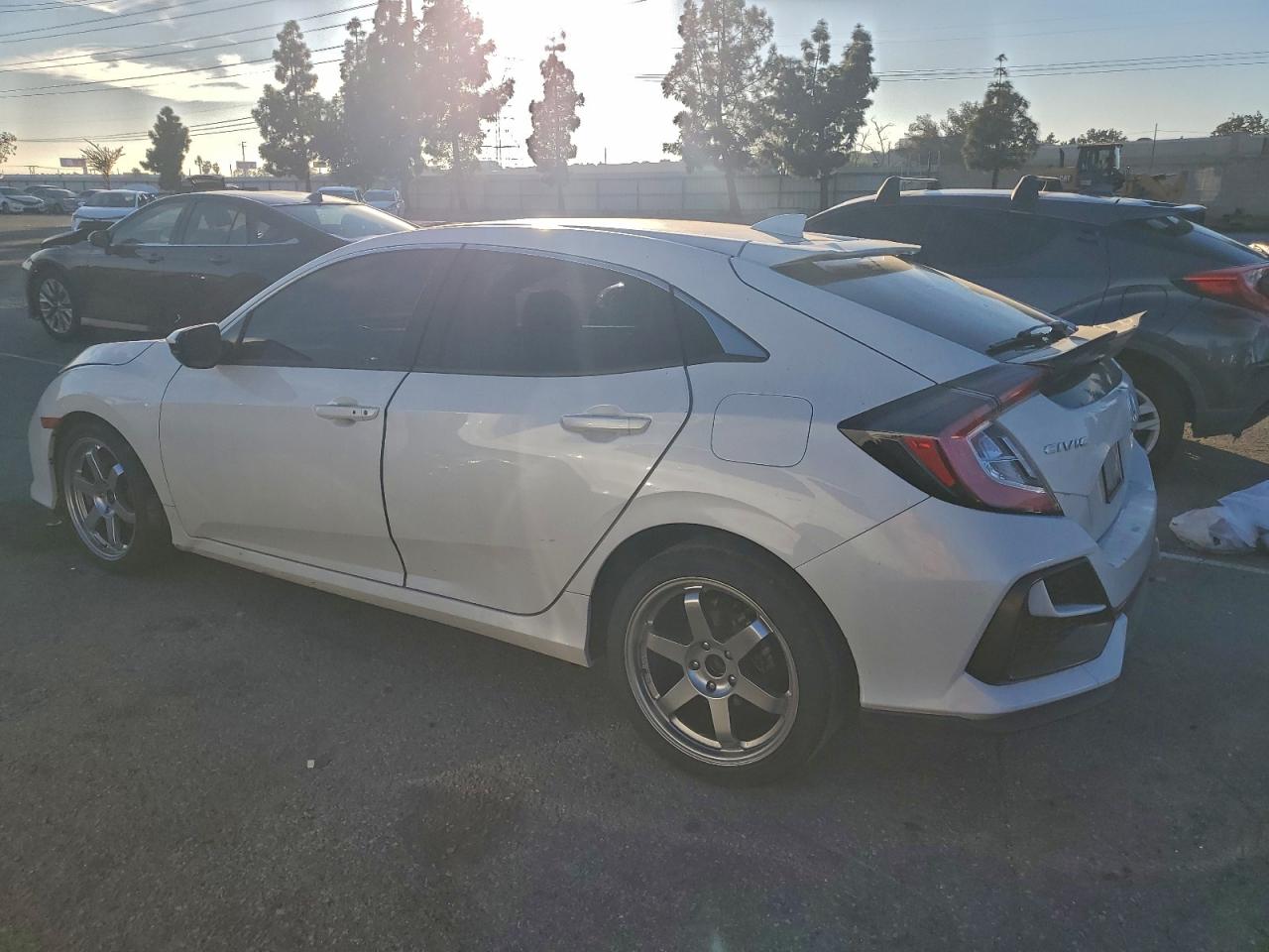 2020 HONDA CIVIC EX photo 2