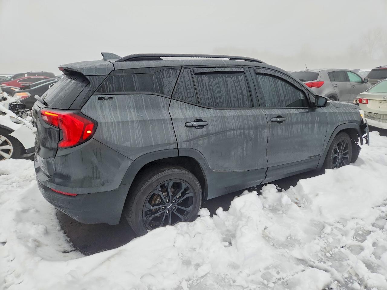2019 GMC TERRAIN SLE photo 3