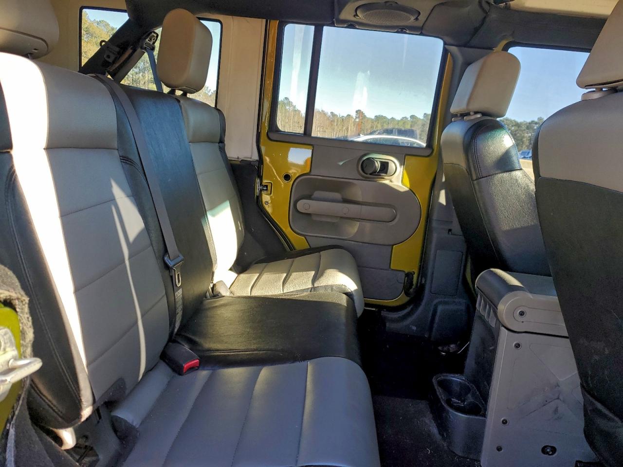 2007 JEEP WRANGLER SAHARA photo 11