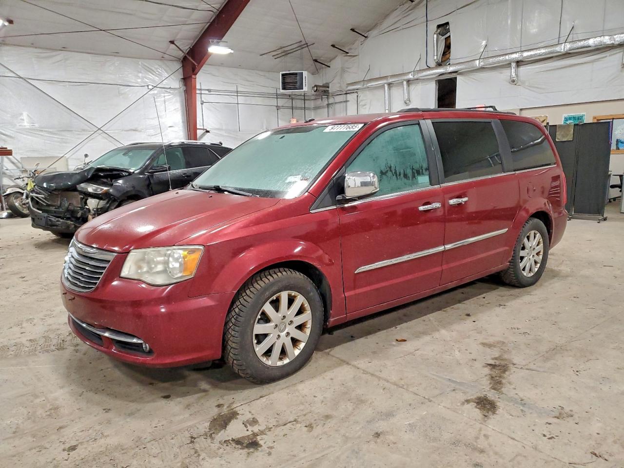 2011 CHRYSLER TOWN & COUNTRY