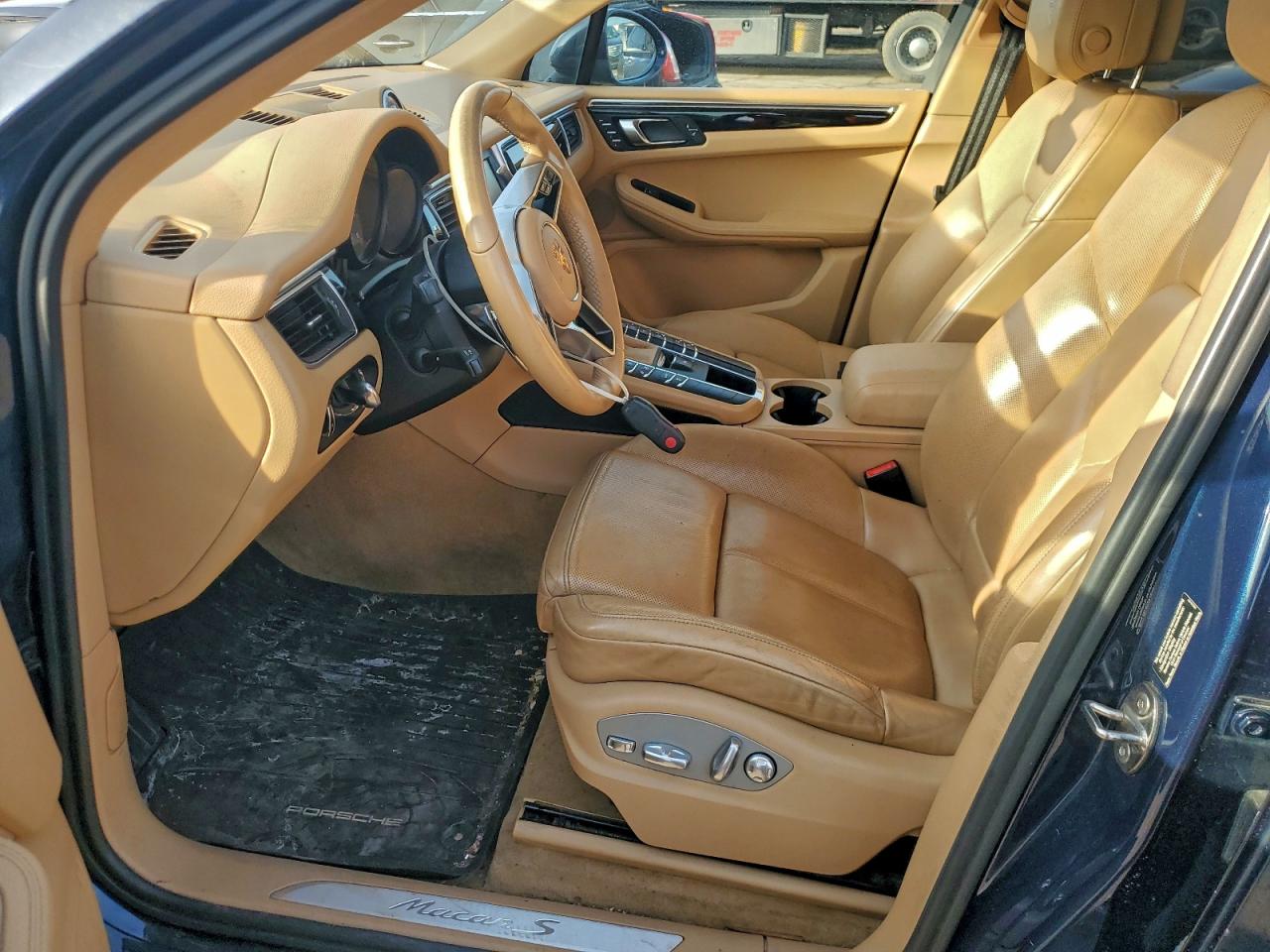 2015 PORSCHE MACAN S photo 7