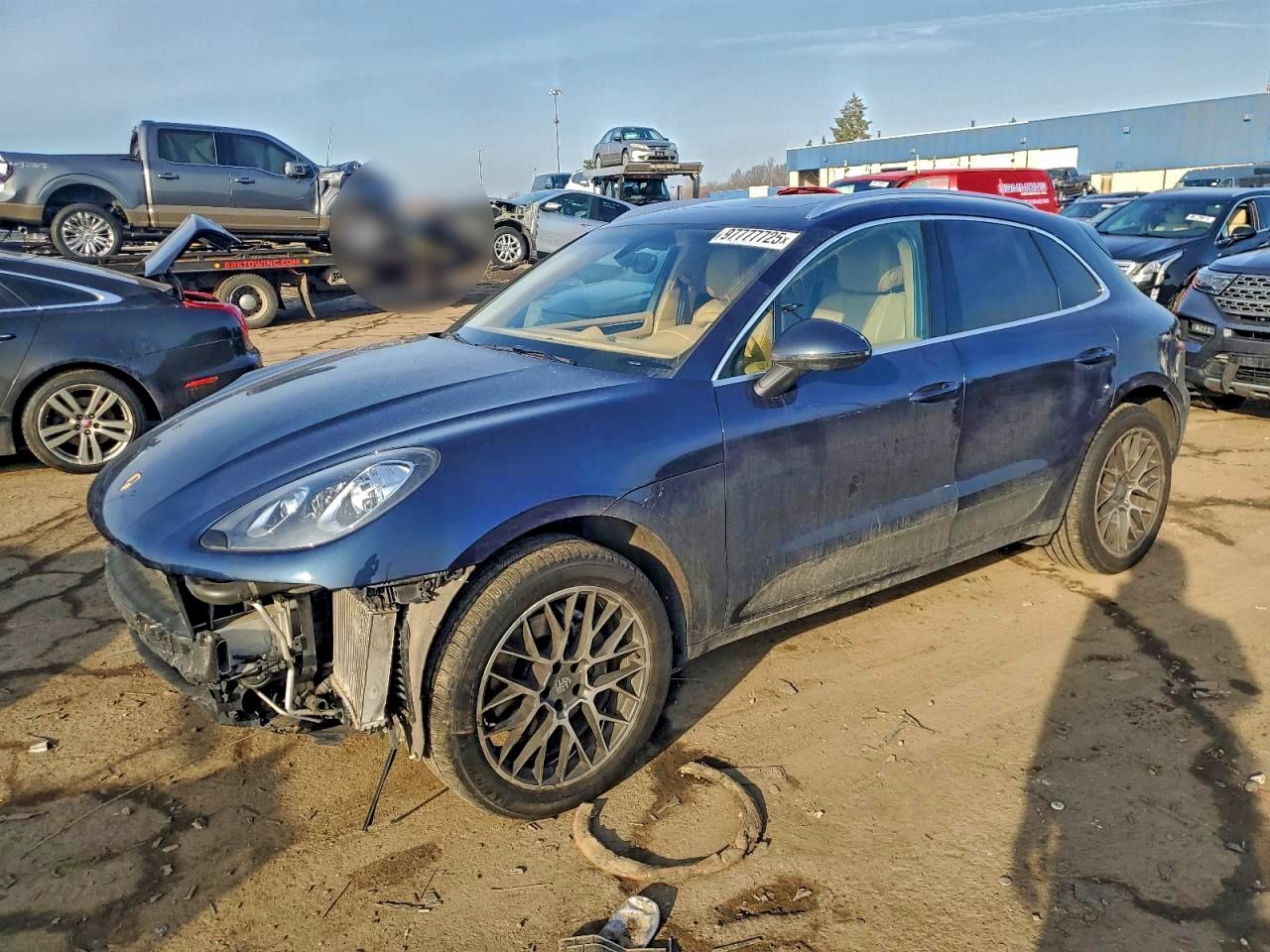 2015 PORSCHE MACAN