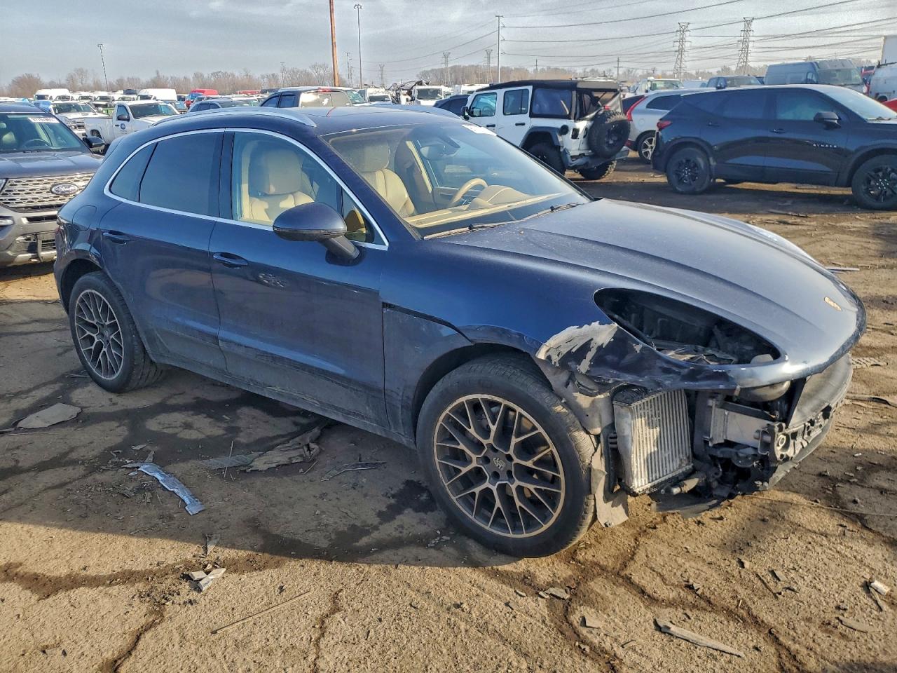 2015 PORSCHE MACAN S photo 4