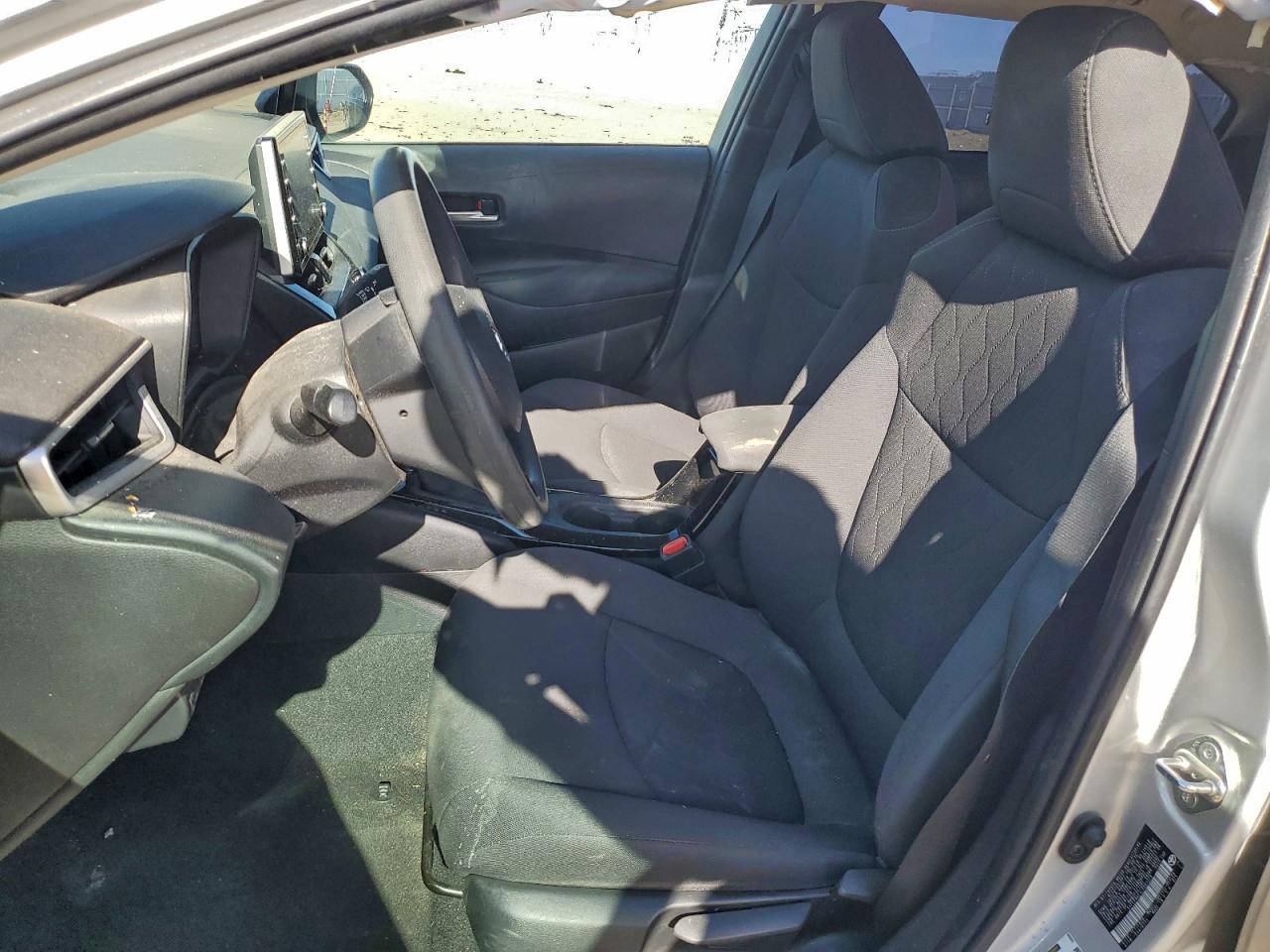 2020 TOYOTA COROLLA LE photo 7