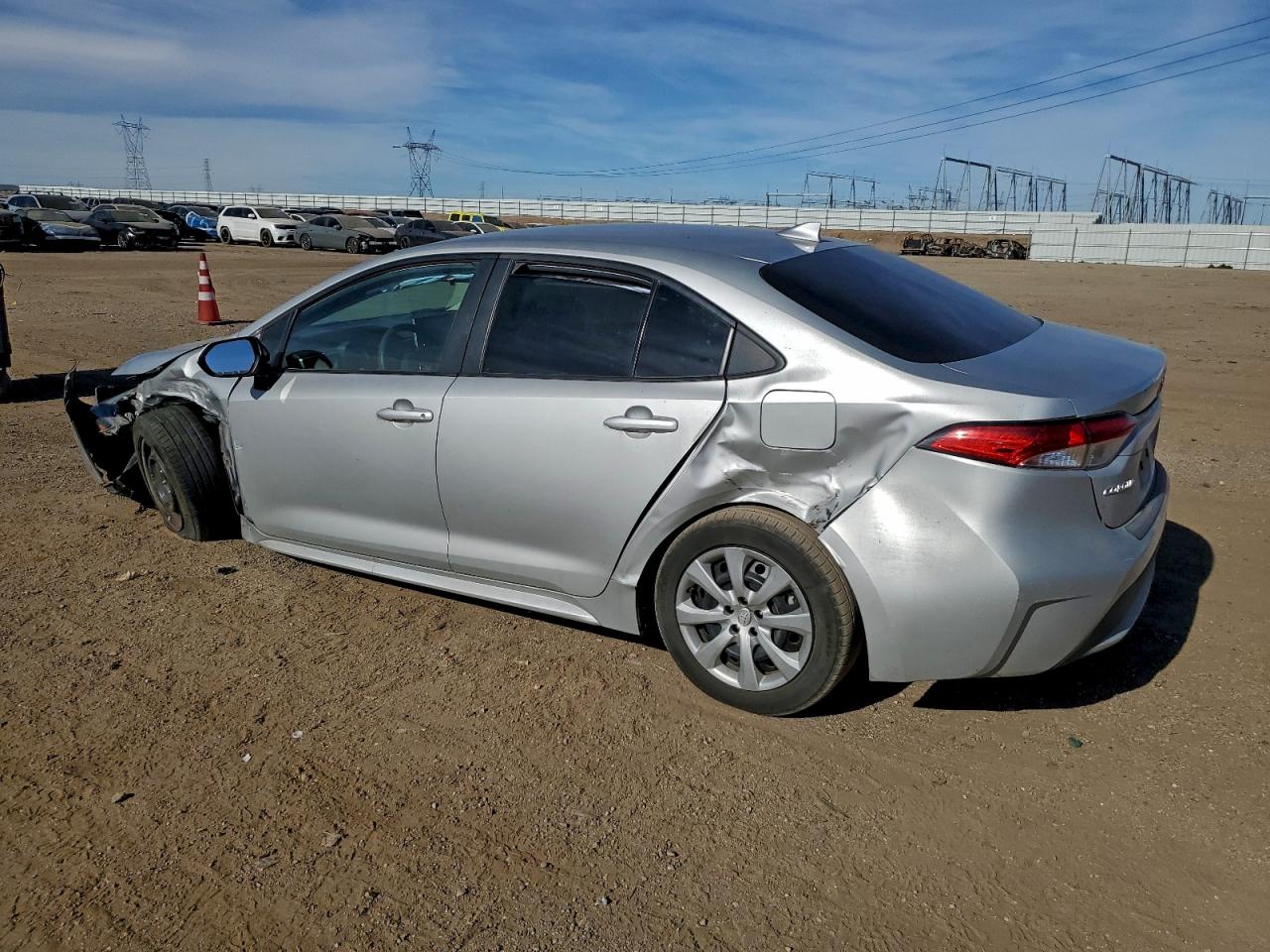 2020 TOYOTA COROLLA LE photo 2