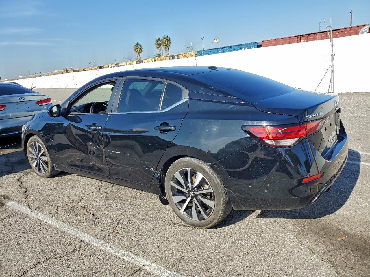 2022 NISSAN SENTRA SV photo 2
