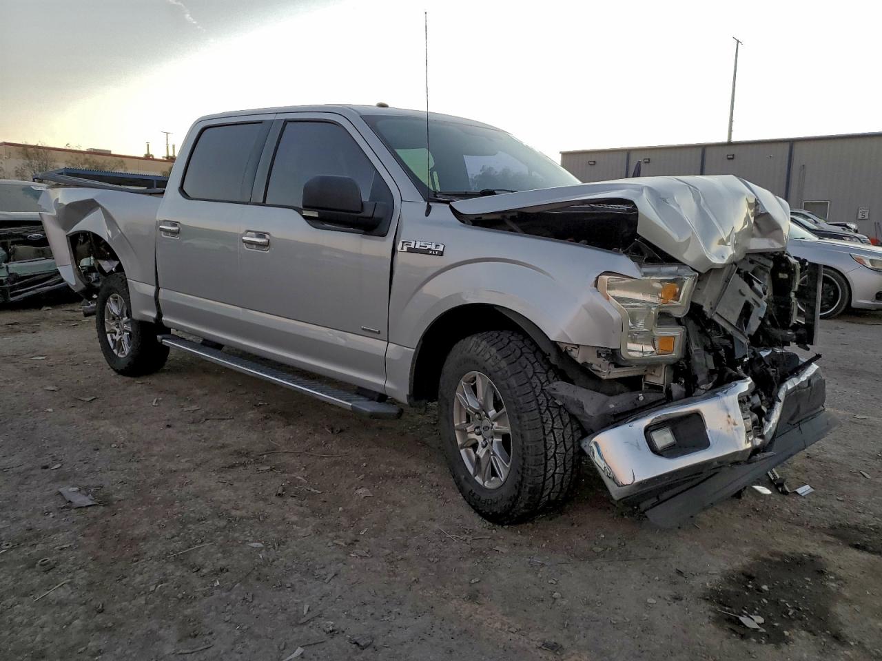 2016 FORD F150 SUPERCREW photo 4