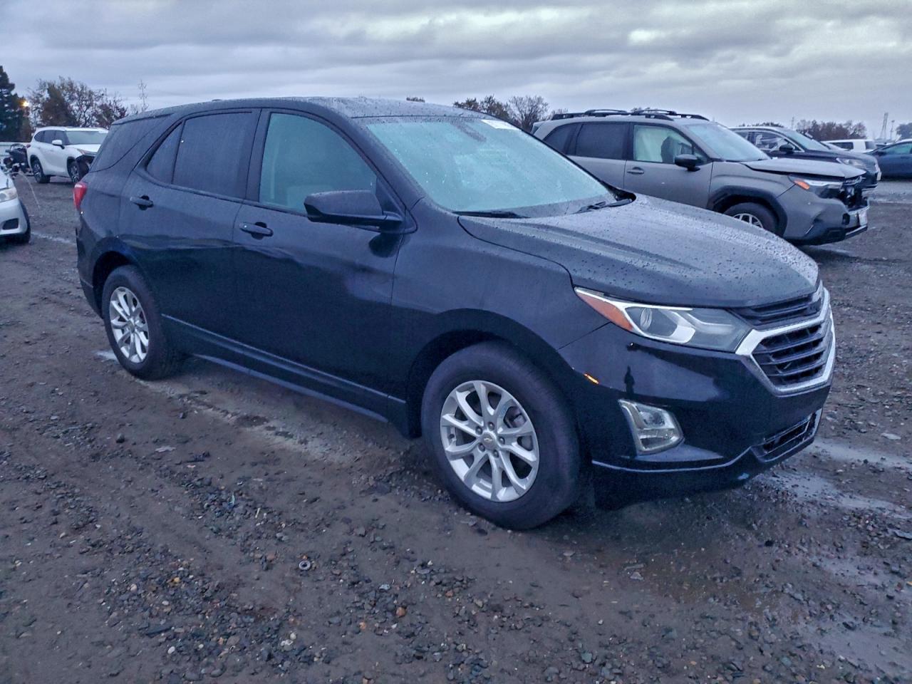 2020 CHEVROLET EQUINOX LS photo 4