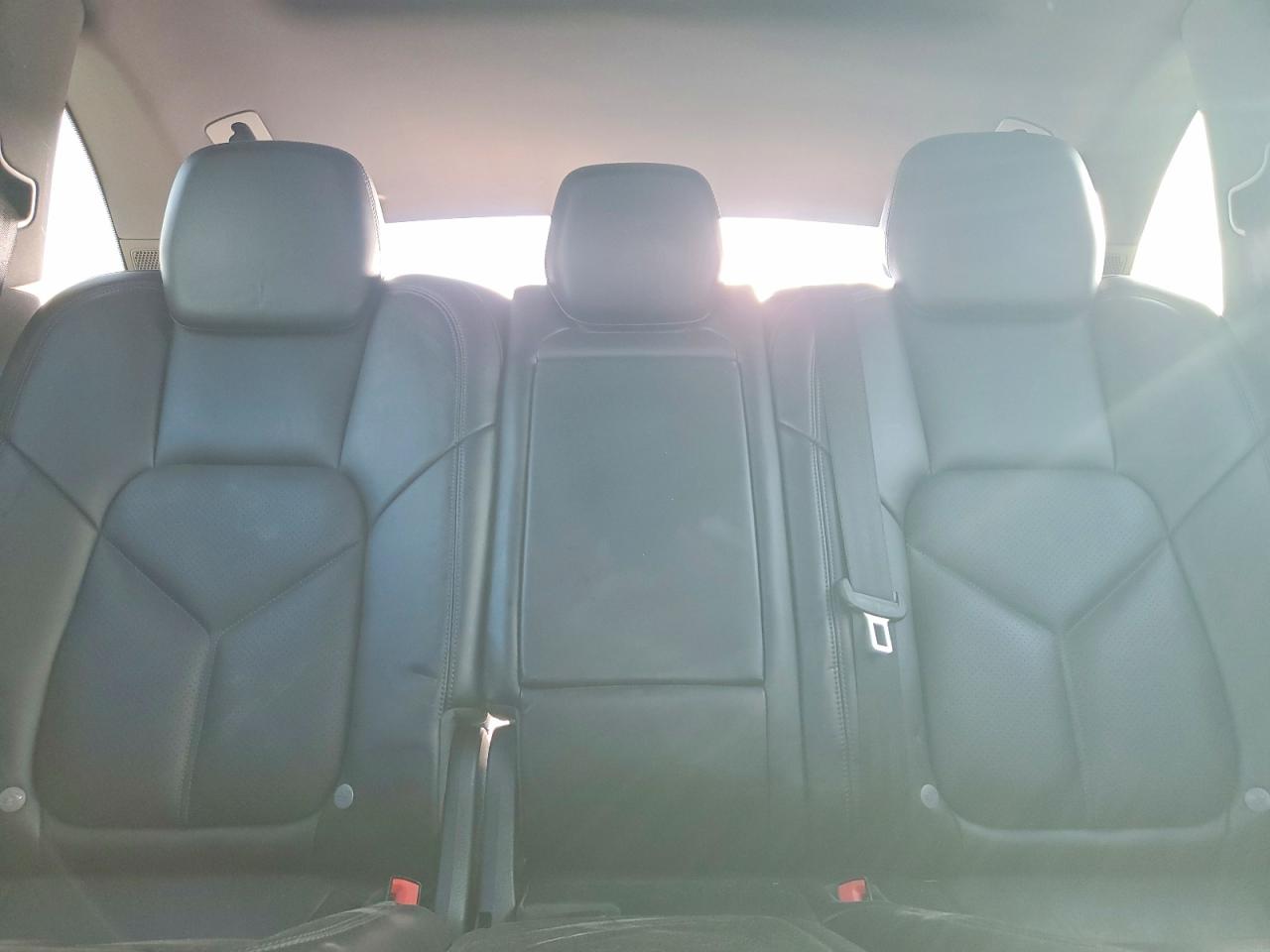 2017 PORSCHE CAYENNE S photo 10