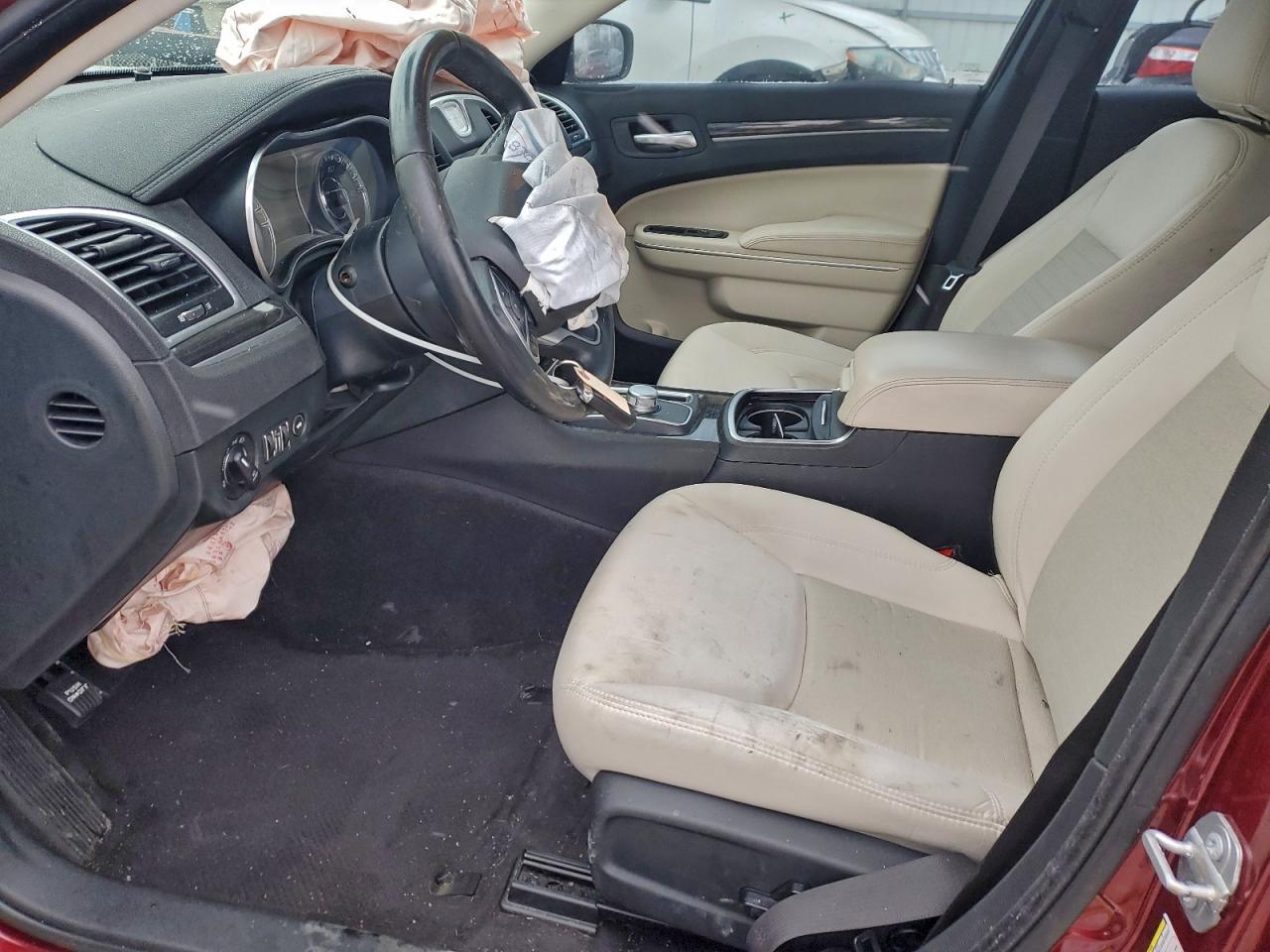2018 CHRYSLER 300 TOURING photo 7