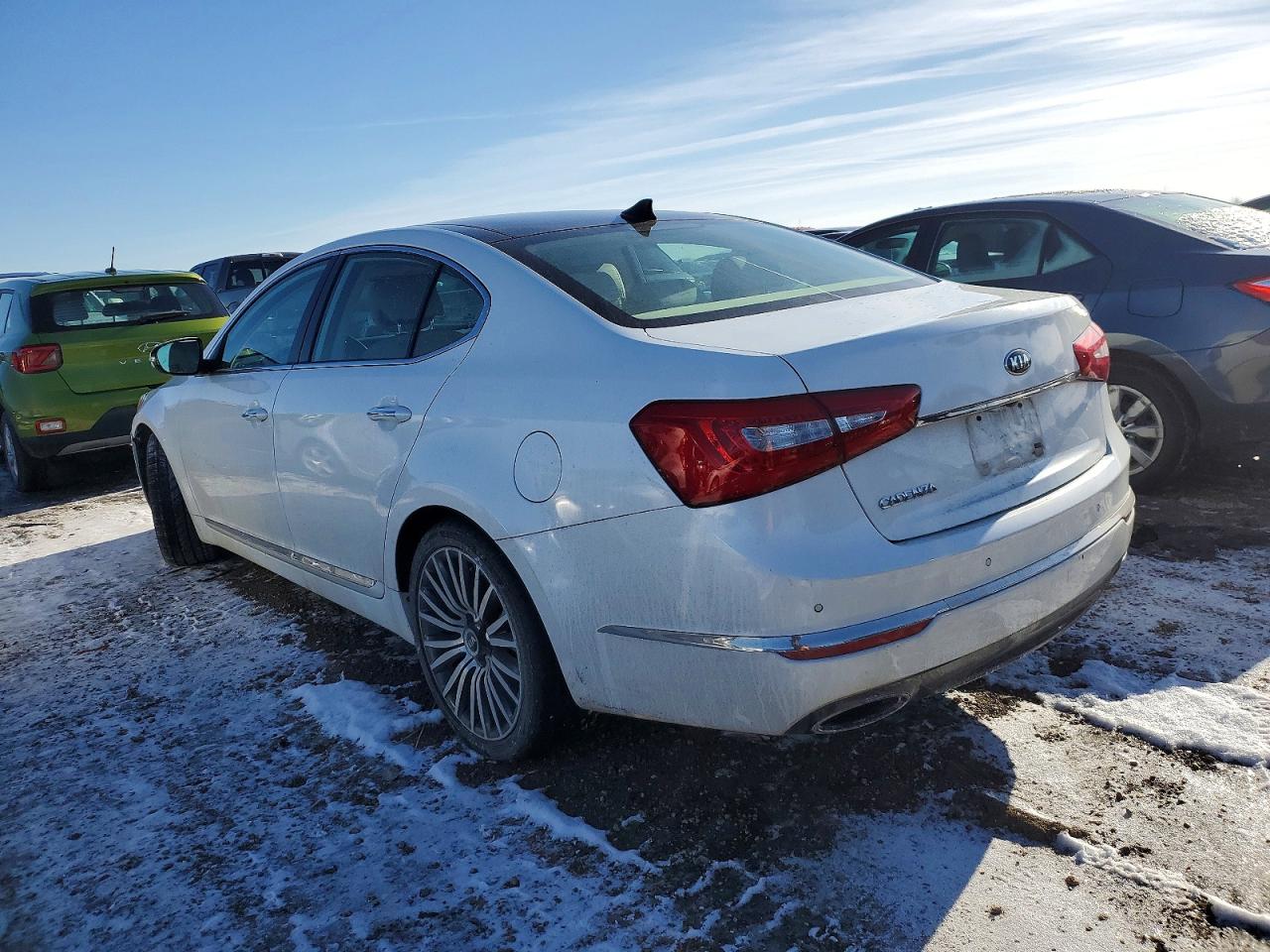 2015 KIA CADENZA PREMIUM photo 2
