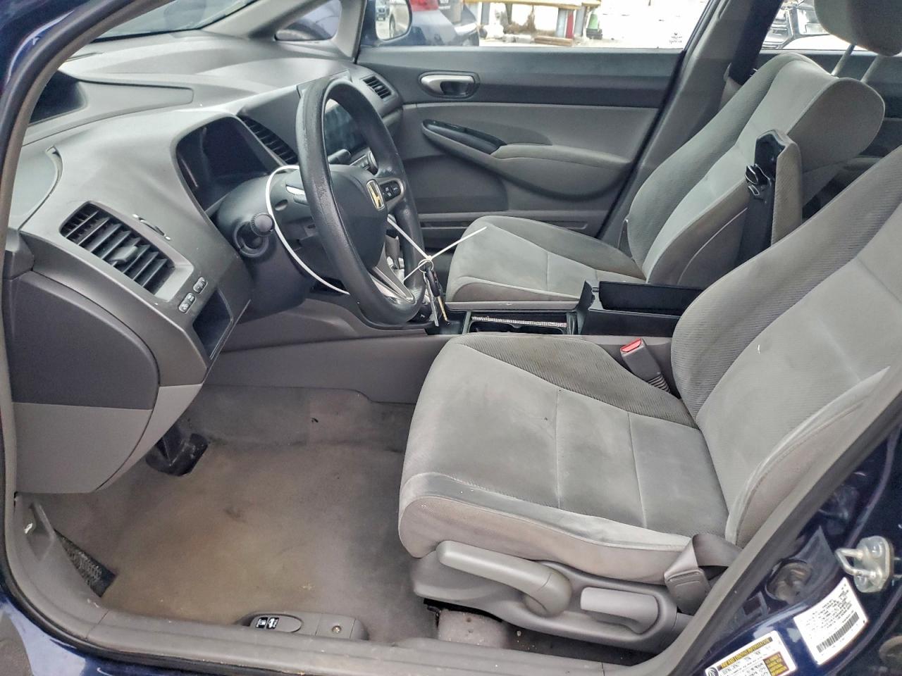 2011 HONDA CIVIC LX photo 7