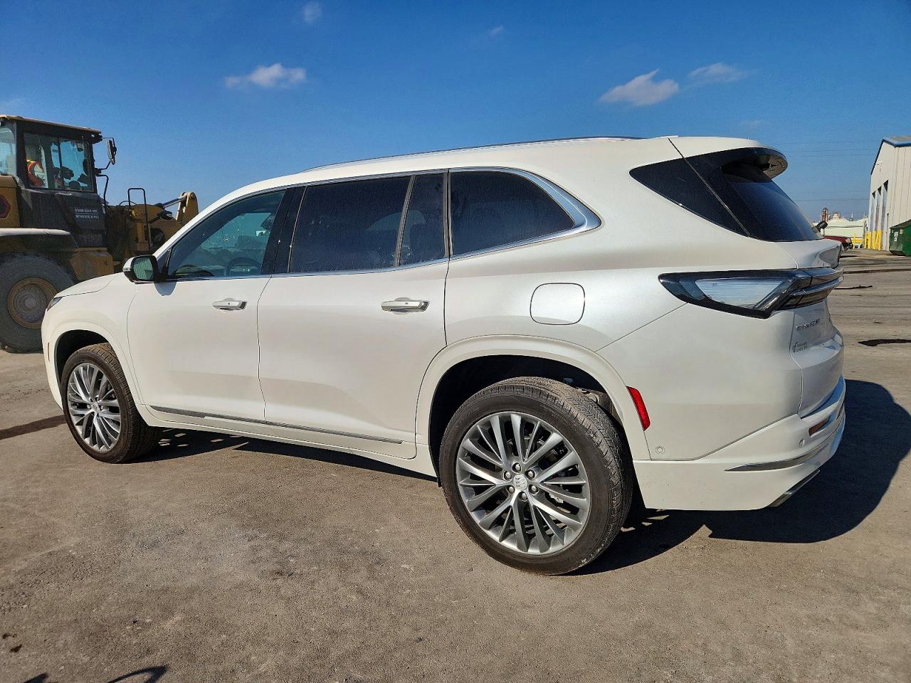 2025 BUICK ENCLAVE AVENIR photo 2