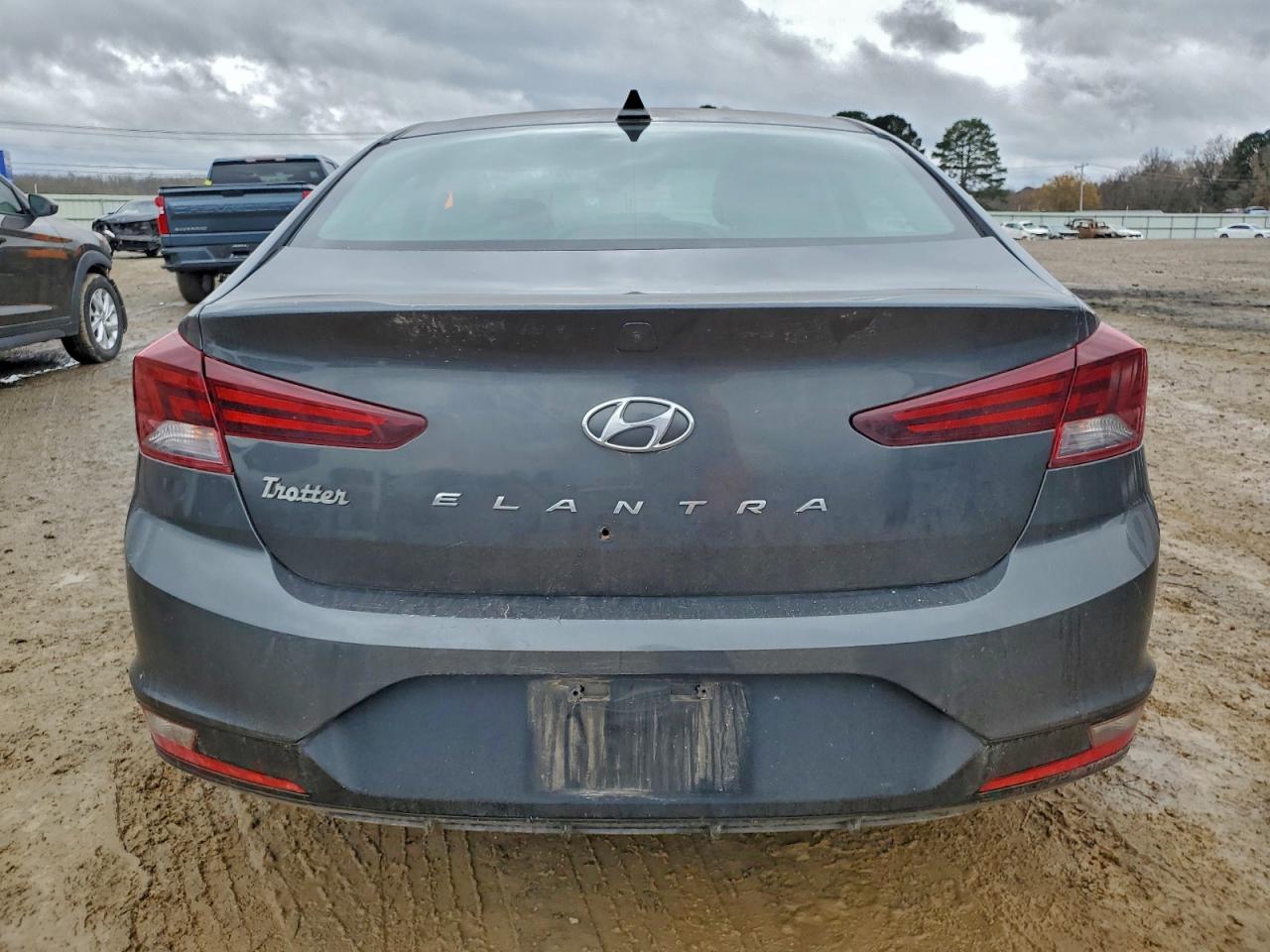 2020 HYUNDAI ELANTRA SEL photo 6