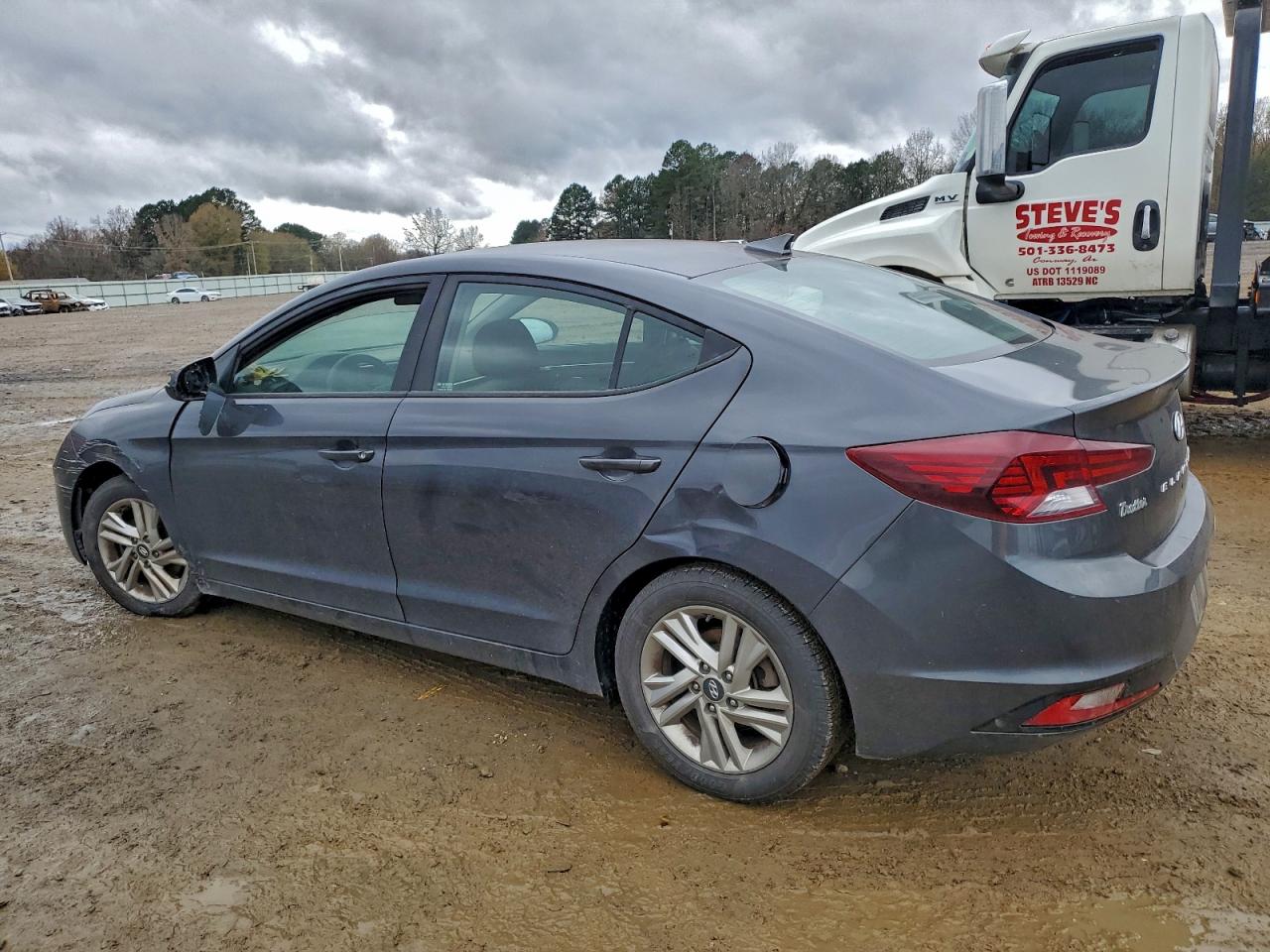 2020 HYUNDAI ELANTRA SEL photo 2