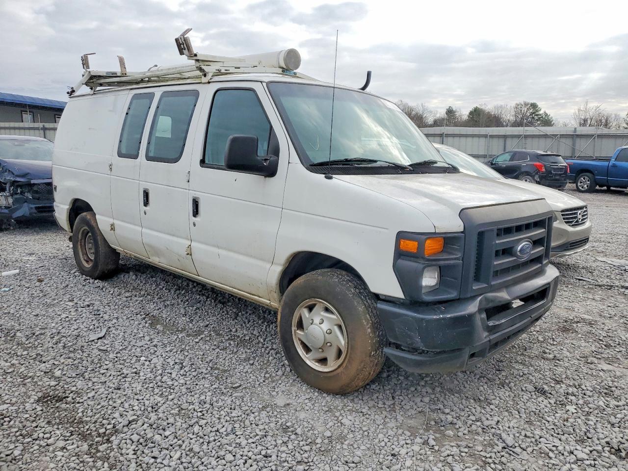 2010 FORD ECONOLINE E250 VAN photo 4