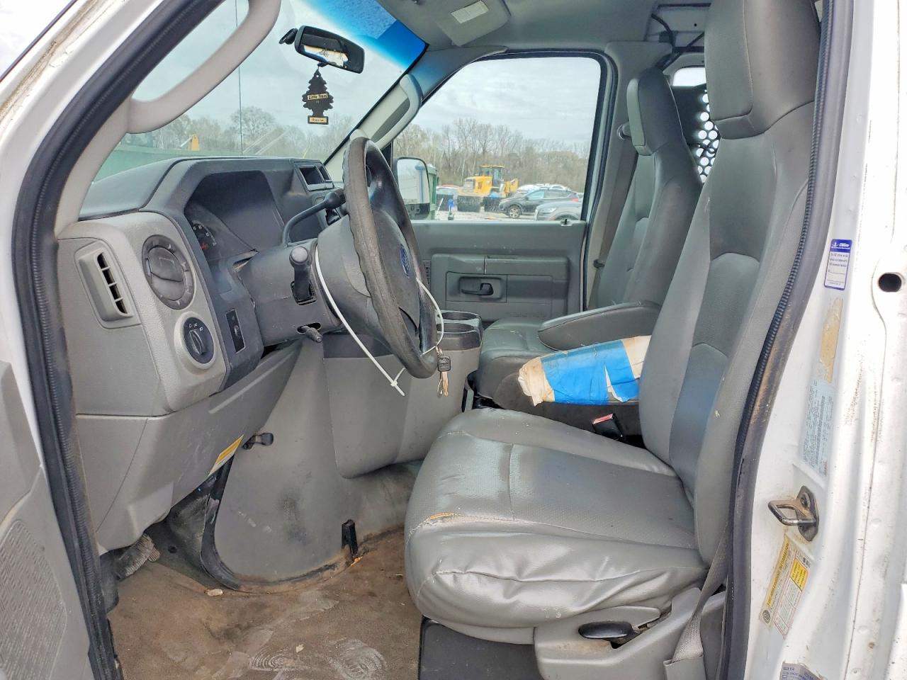 2010 FORD ECONOLINE E250 VAN photo 7