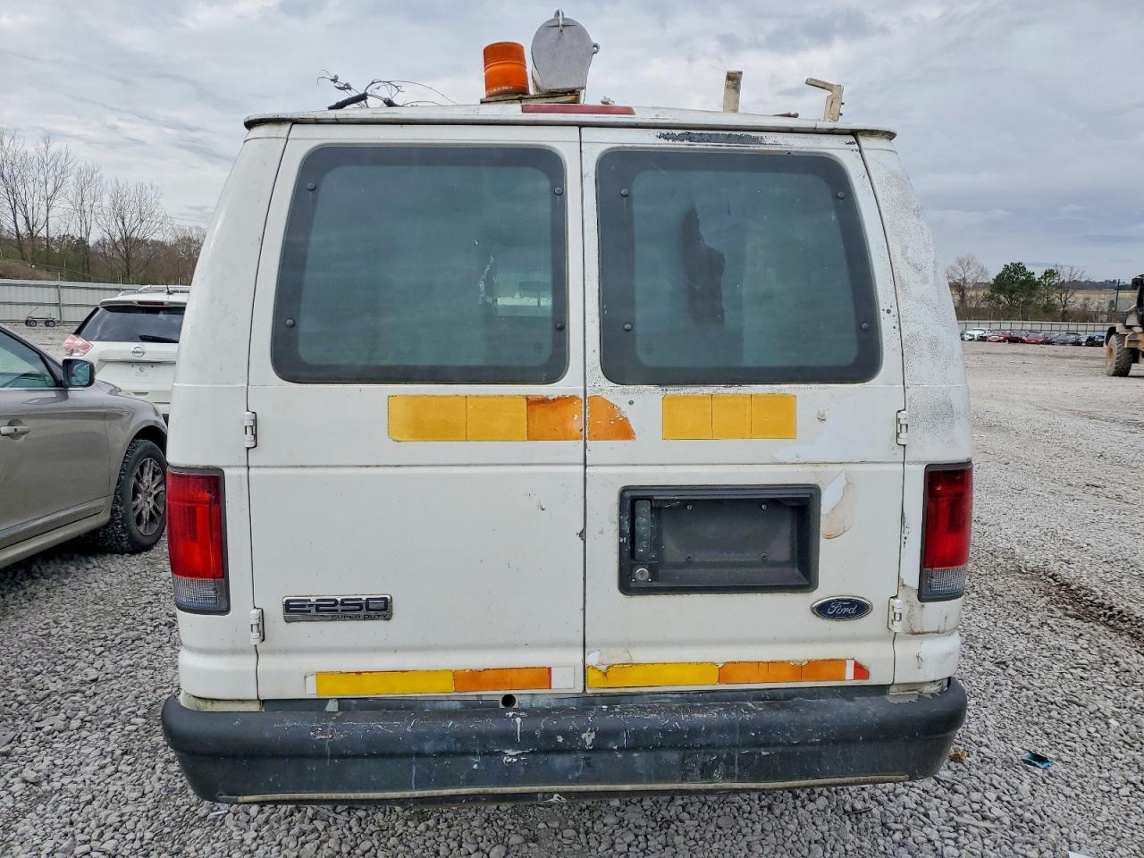 2010 FORD ECONOLINE E250 VAN photo 6