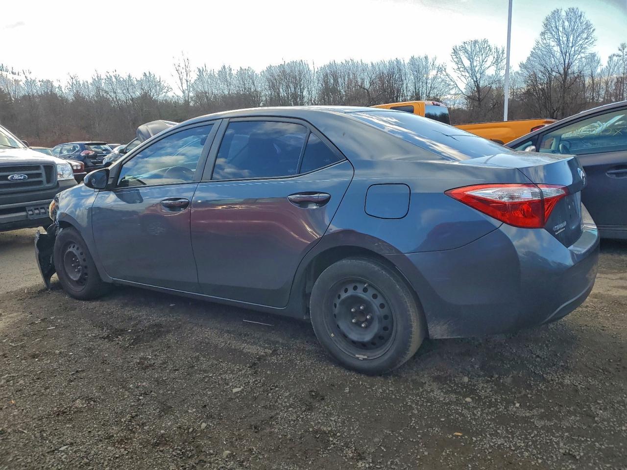 2016 TOYOTA COROLLA L photo 2