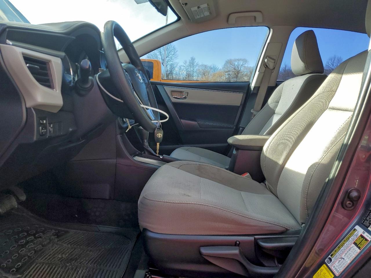 2016 TOYOTA COROLLA L photo 7