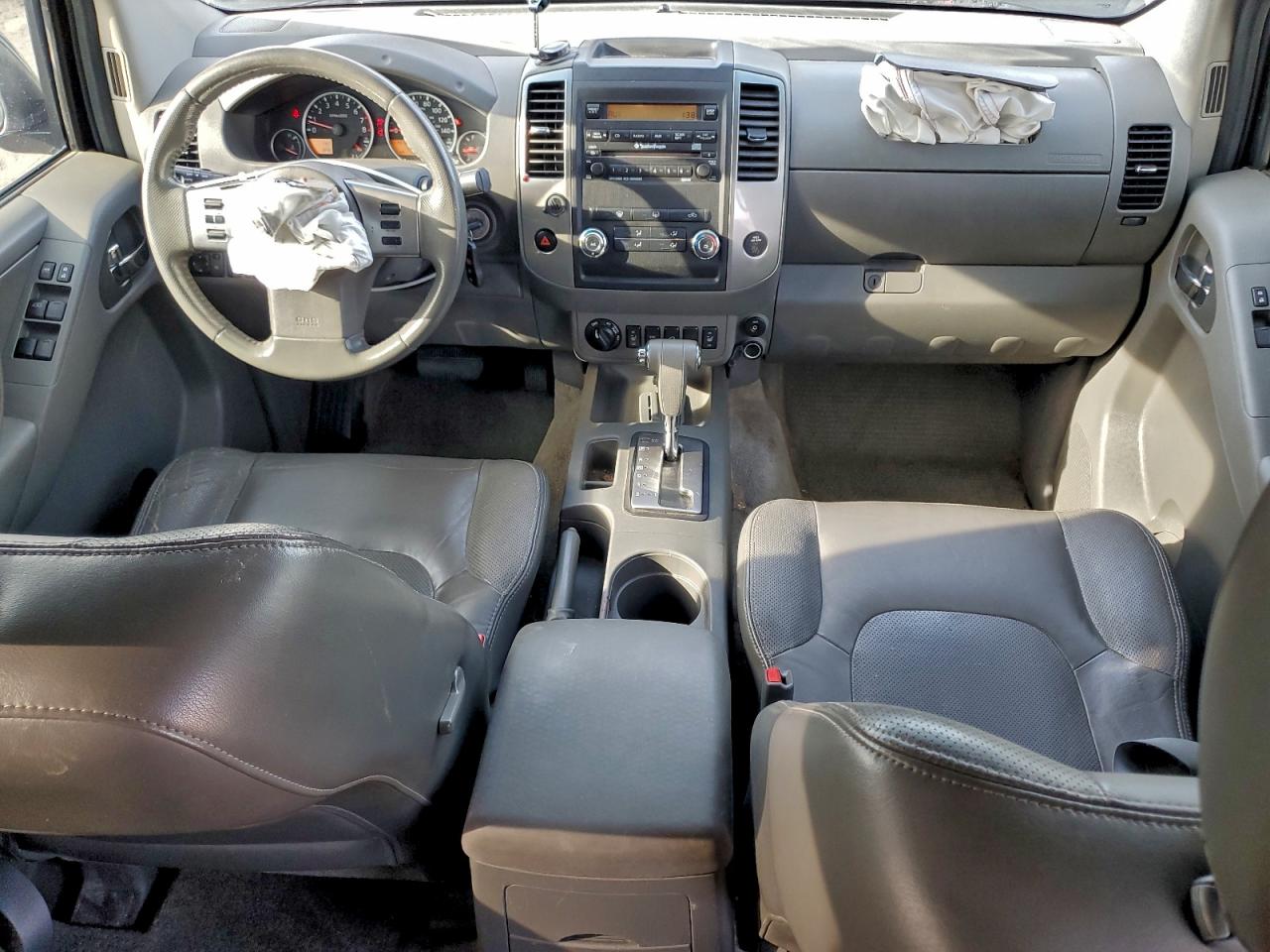 2011 NISSAN FRONTIER S photo 8