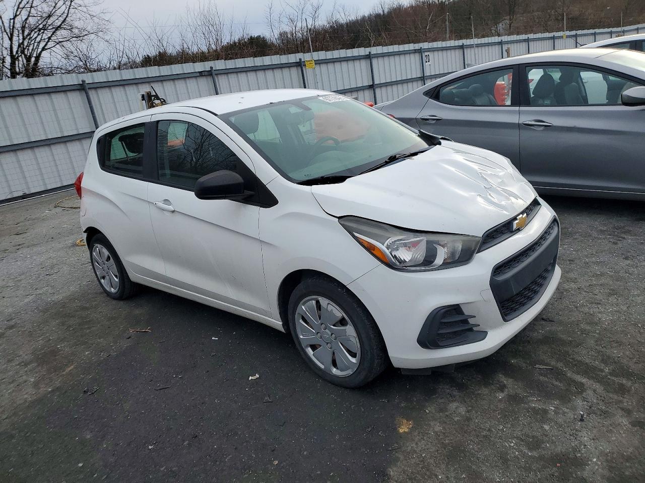 2016 CHEVROLET SPARK LS photo 4