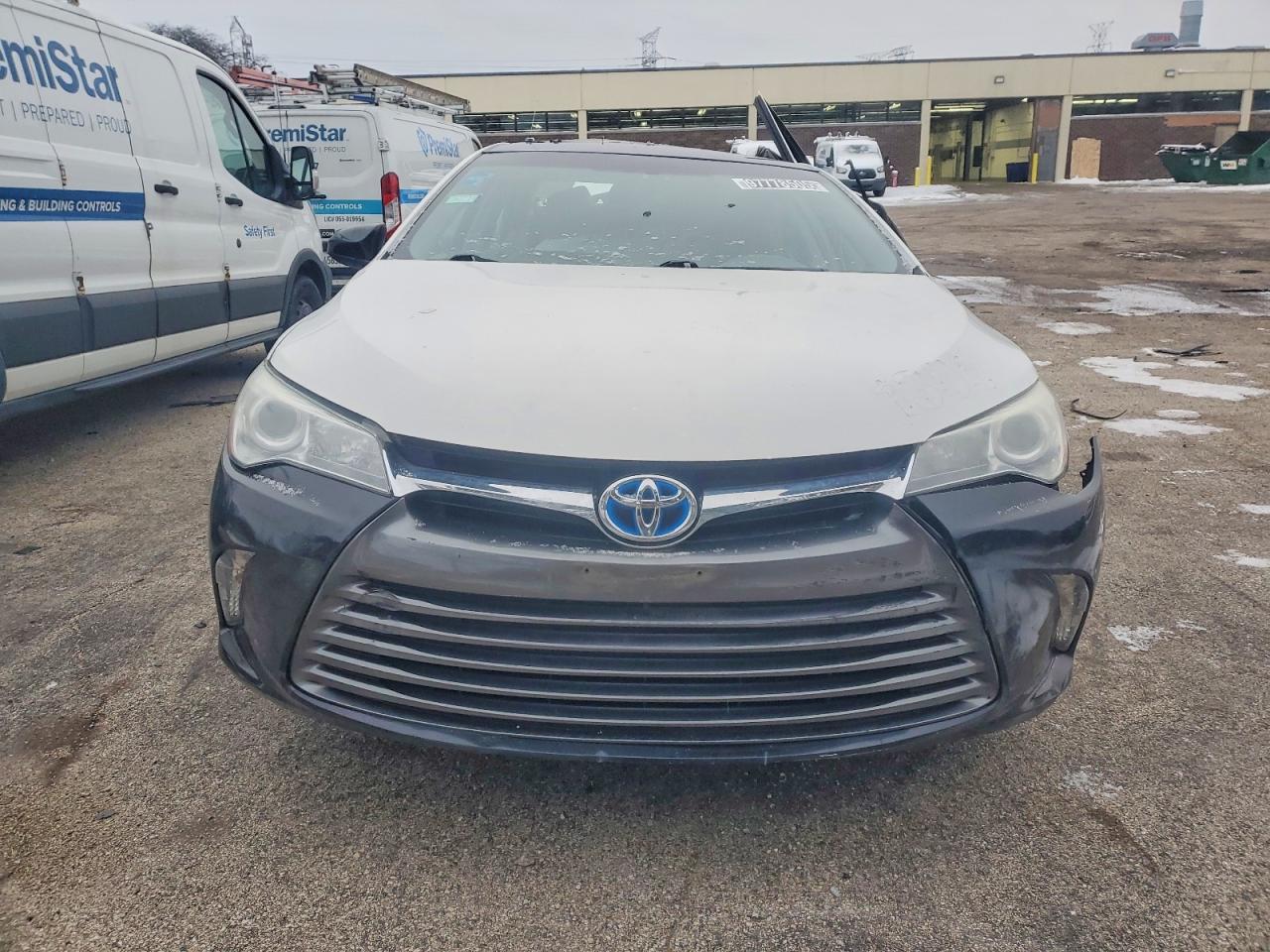 2016 TOYOTA CAMRY HYBRID photo 9