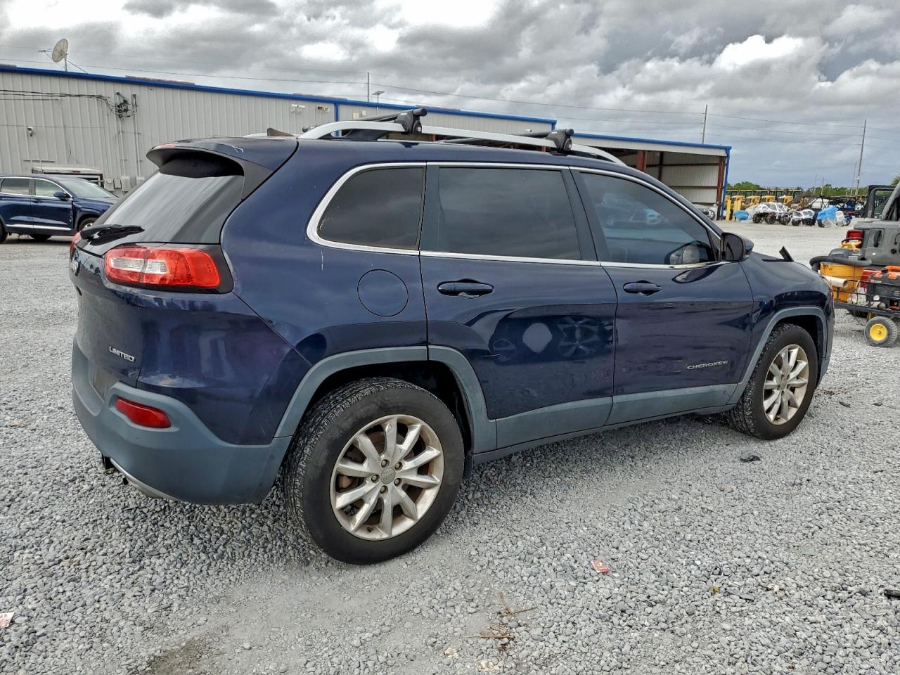 2016 JEEP CHEROKEE LIMITED photo 3