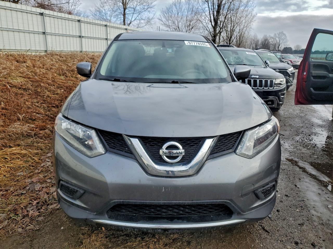 2016 NISSAN ROGUE S photo 5
