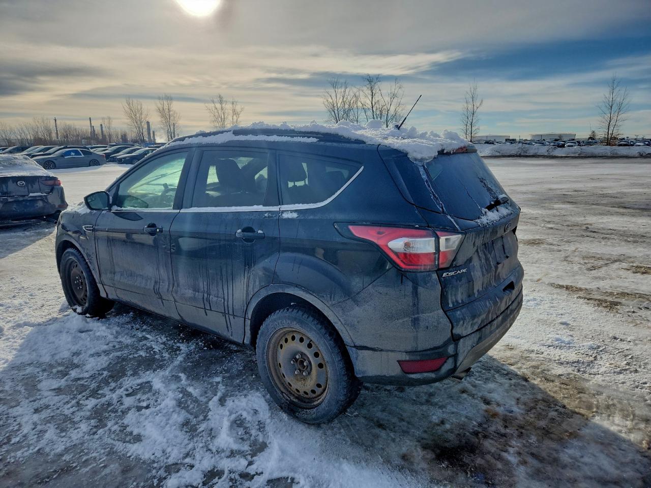 2018 FORD ESCAPE SEL photo 2
