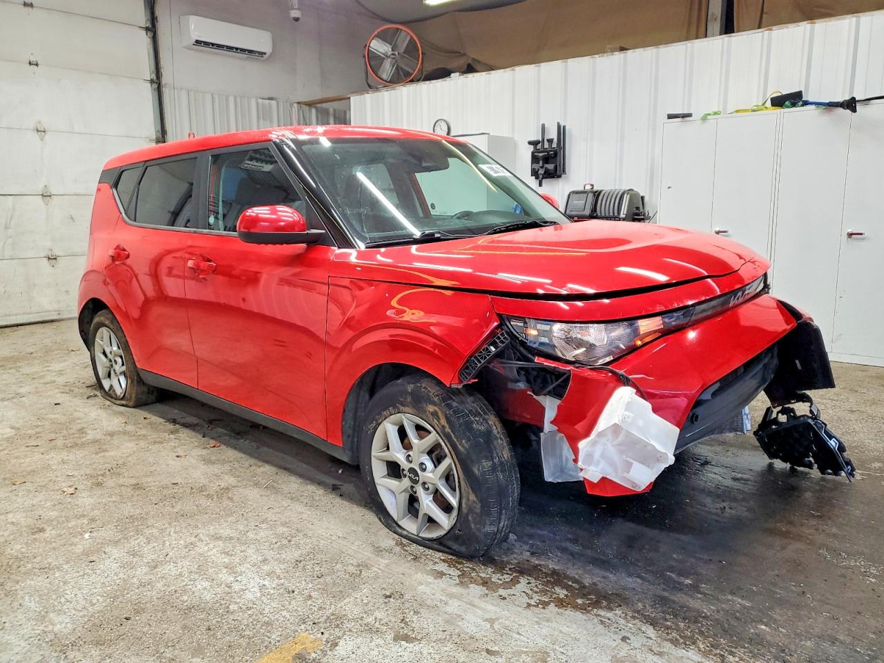2024 KIA SOUL LX photo 4