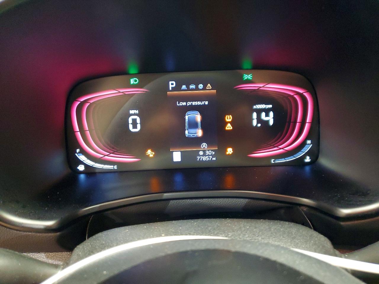 2024 KIA SOUL LX photo 9