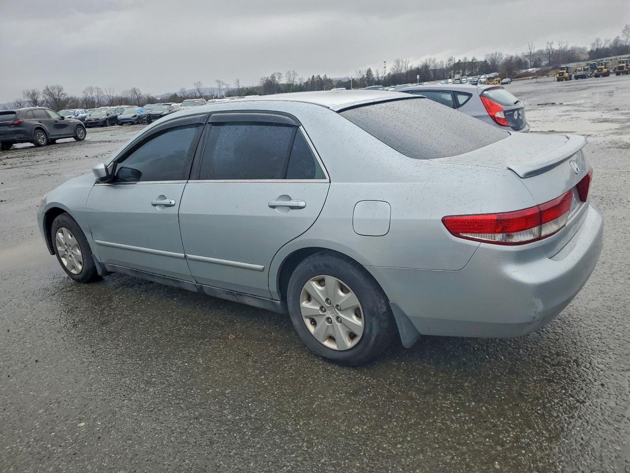 2004 HONDA ACCORD LX photo 2
