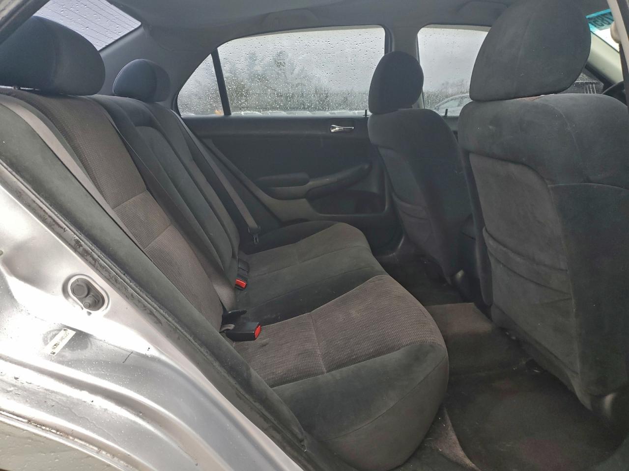 2004 HONDA ACCORD LX photo 10
