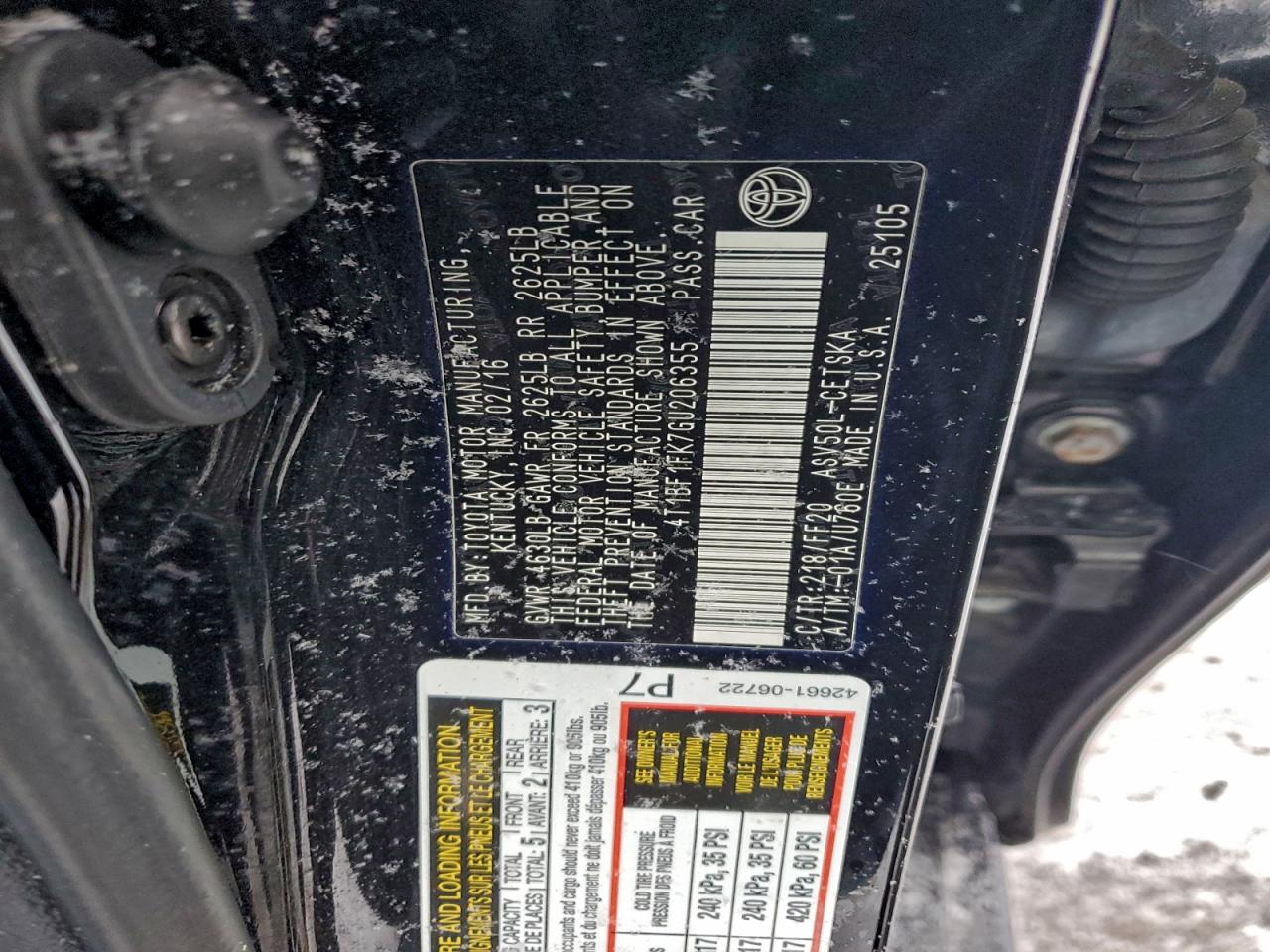 2016 TOYOTA CAMRY LE photo 12